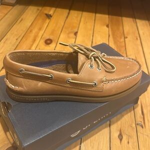 BNWB authentic Sperry boat shoes.
